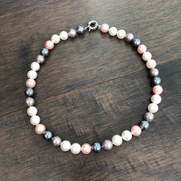 Multicolour Pearl Necklace - Picture 3 of 4